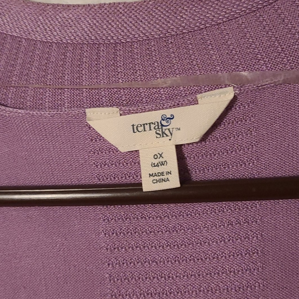 Sweater - Picture 2 of 3